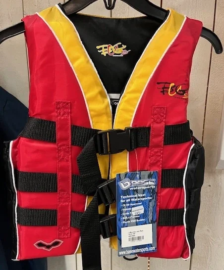I lager Base Flytväst stl XS 40-50kg (Restparti)