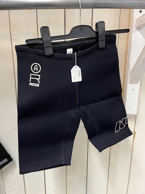 Trygg betalning Neil Pryde Neoprenshorts Rise stl XS (Restparti)