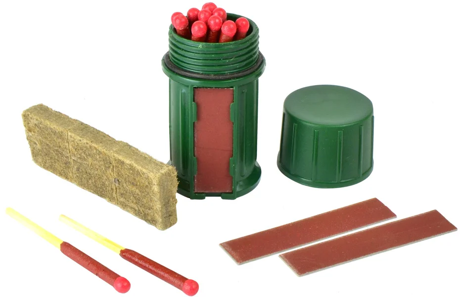 FireStarting Kit - Matches Tinder and Case Kundfavorit