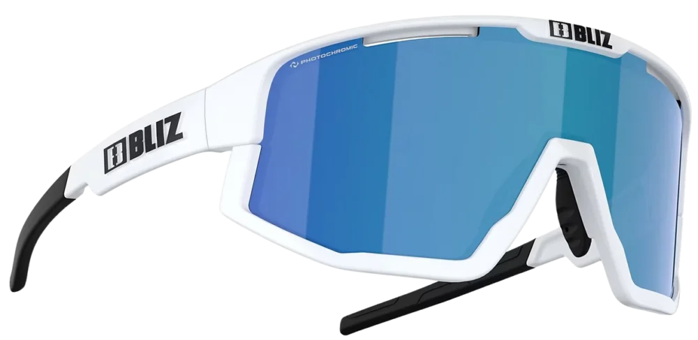 Fusion Matt White with Photocromic Brown/Blue Multi Lens Endast idag