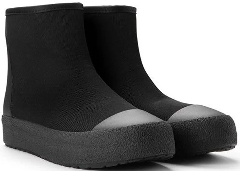 Arch Hybrid Strl 45 Black Nedsatt pris