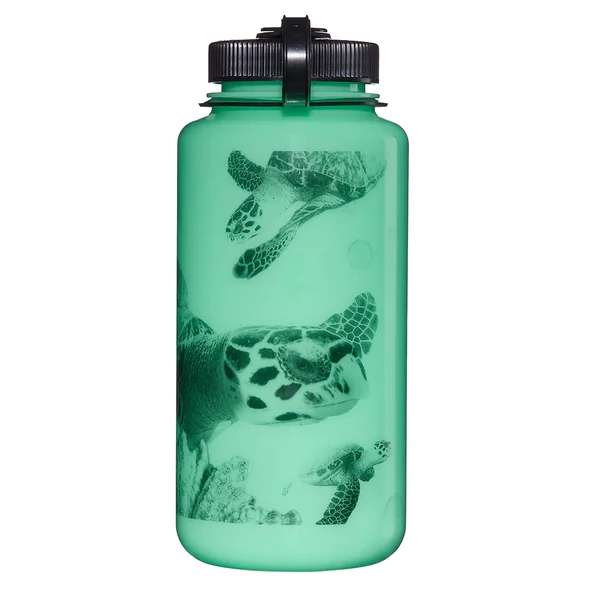 Beställ idag 1 L Wm Bottle Glow W/Black Turtle