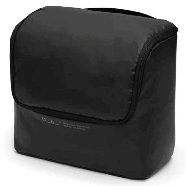 Essential Washbag M Black Out Snabb leverans